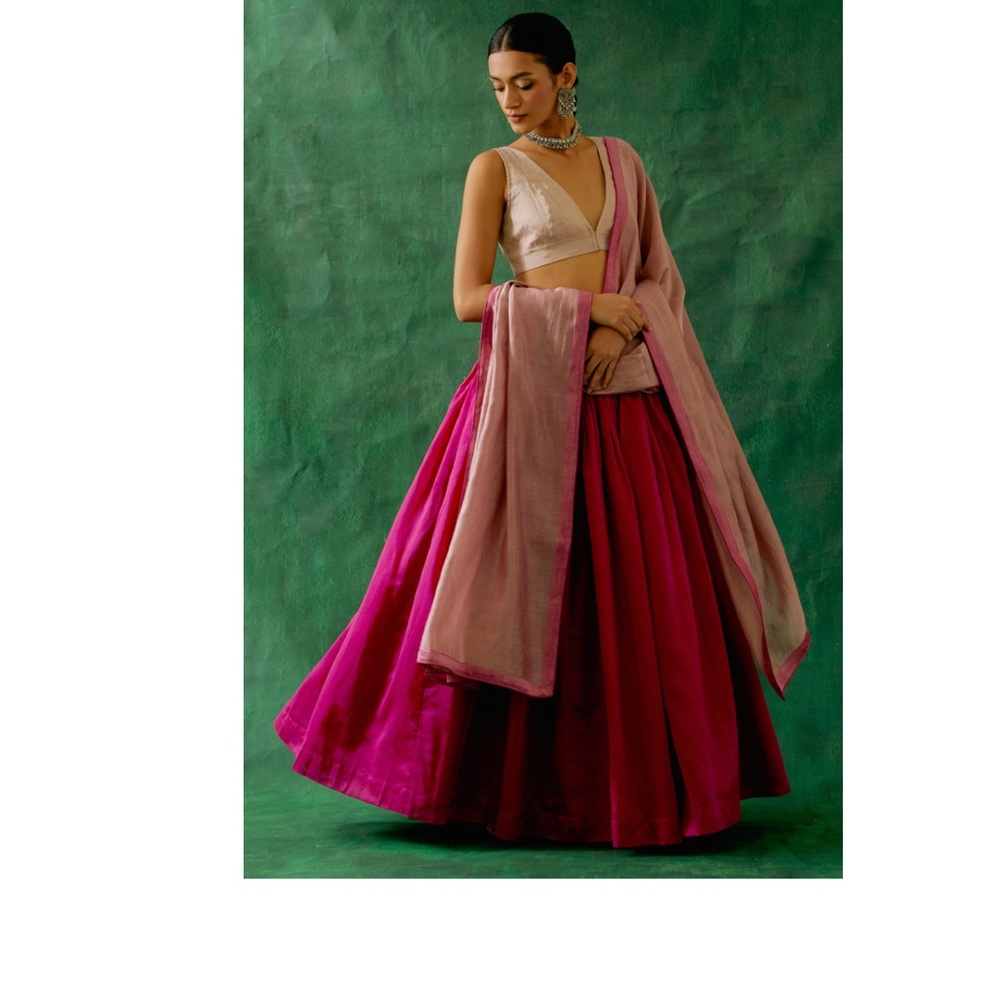 Vinusto pink lehenga XS
